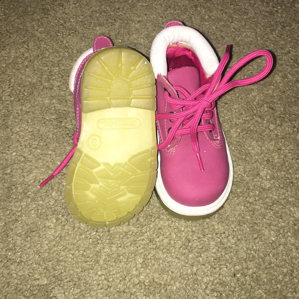 Never worn! - Picture 3 of 3